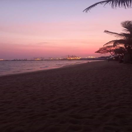 Cocobeach-Hotel 로메 외부 사진
